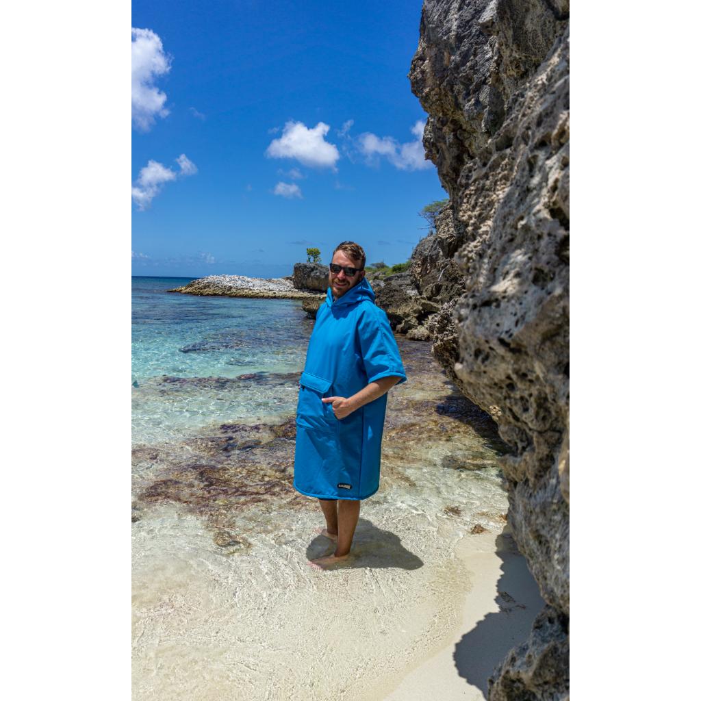 BEACH PONCHO | Lyseblå